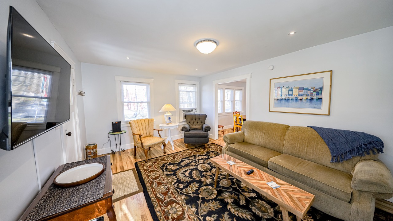 Photo of Livingroom in Hammondsport