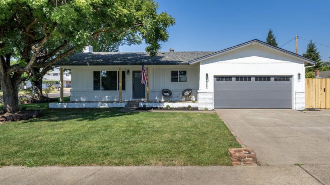 Photo of Others in Redding