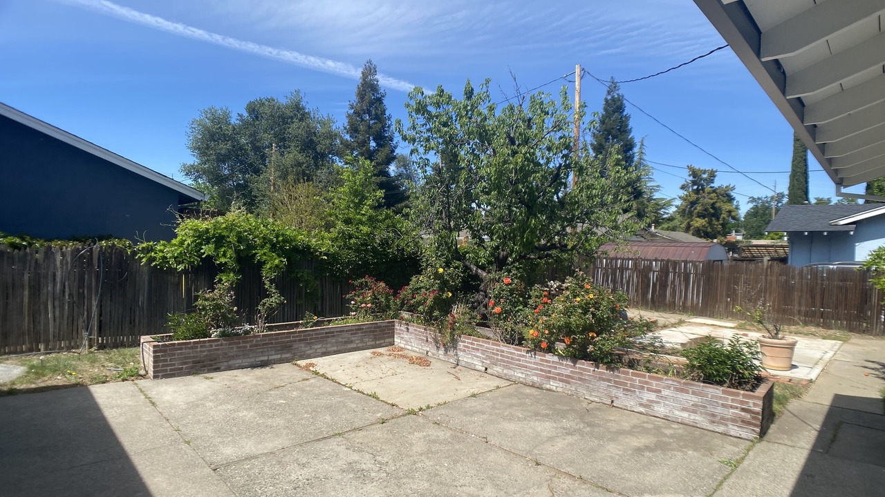 Photo of Others in Redding