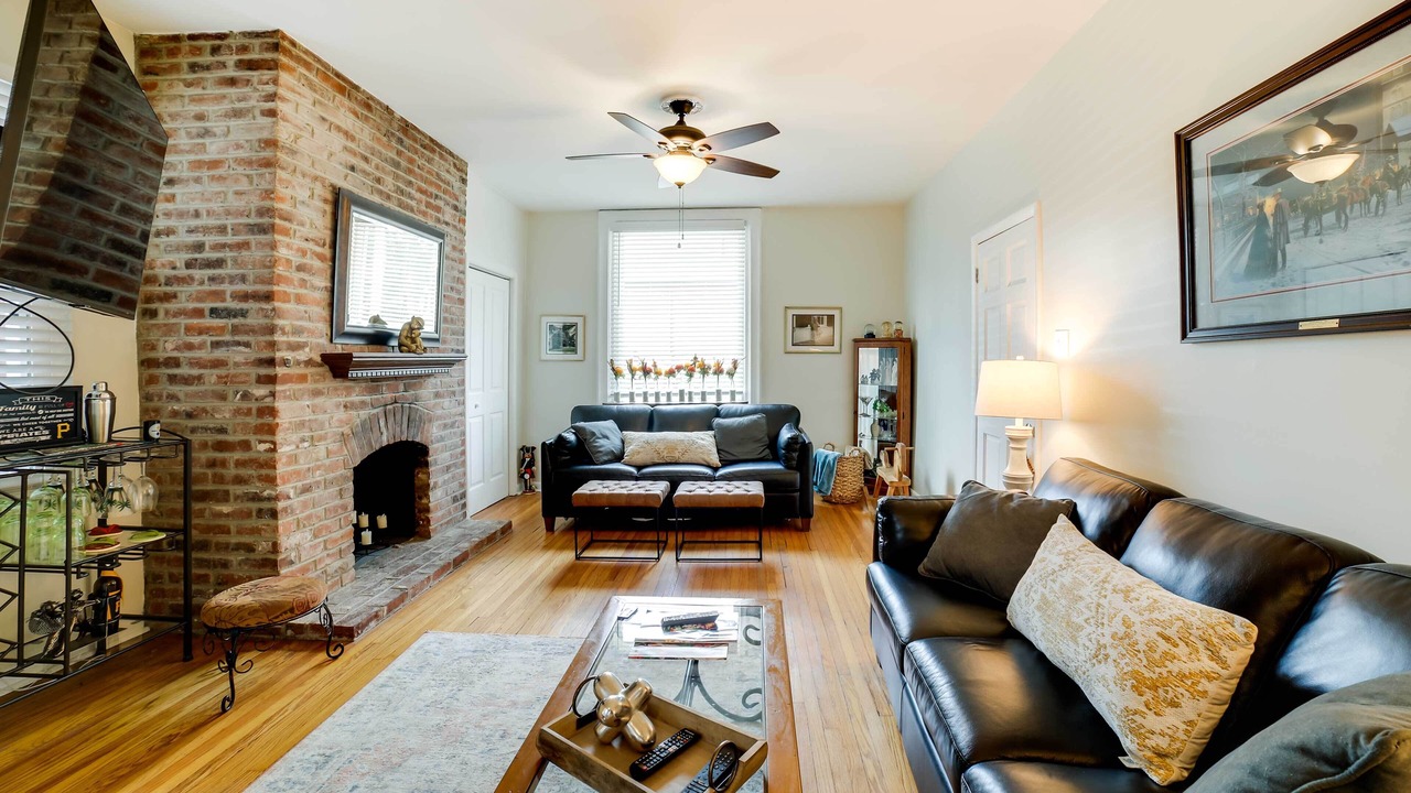 Photo of Livingroom in Shadyside