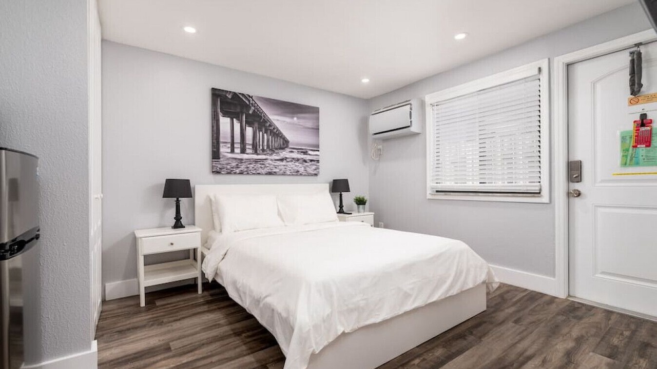 Photo of Bedroom in Hollywood