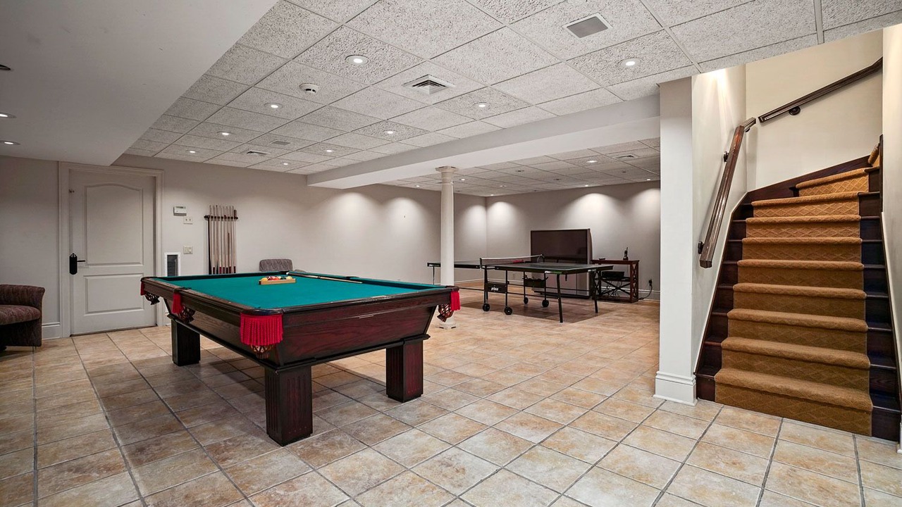 Photo of Others in Middle Hope