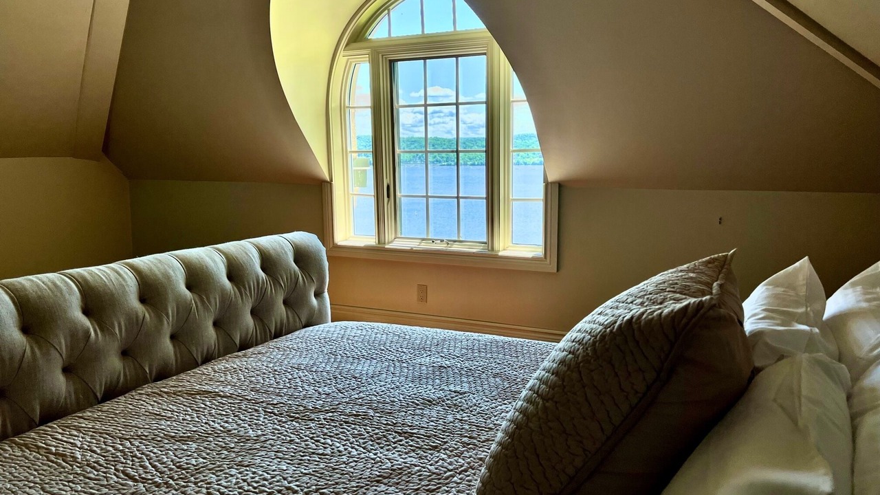 Photo of Bedroom in Middle Hope