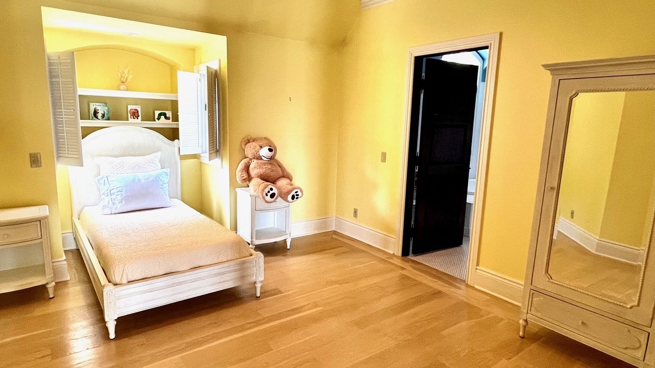 Photo of Bedroom in Middle Hope