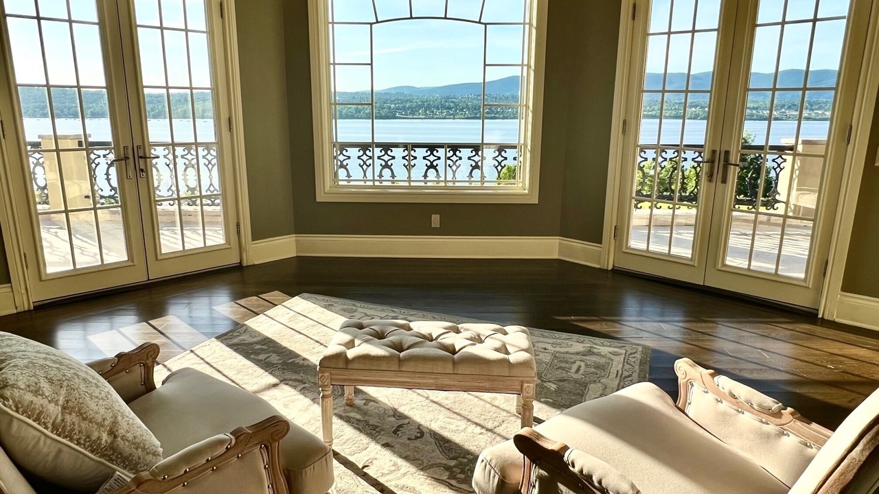 Photo of Others in Middle Hope