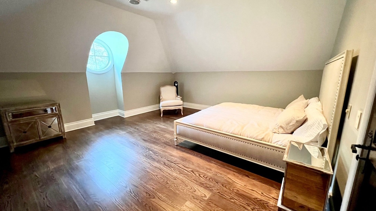 Photo of Bedroom in Middle Hope