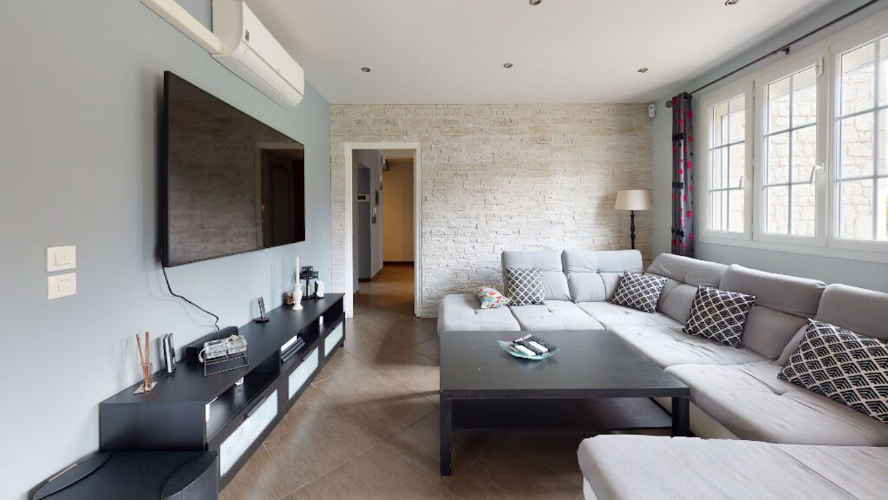 Photo of Livingroom in Saint-Christophe-sur-Conde