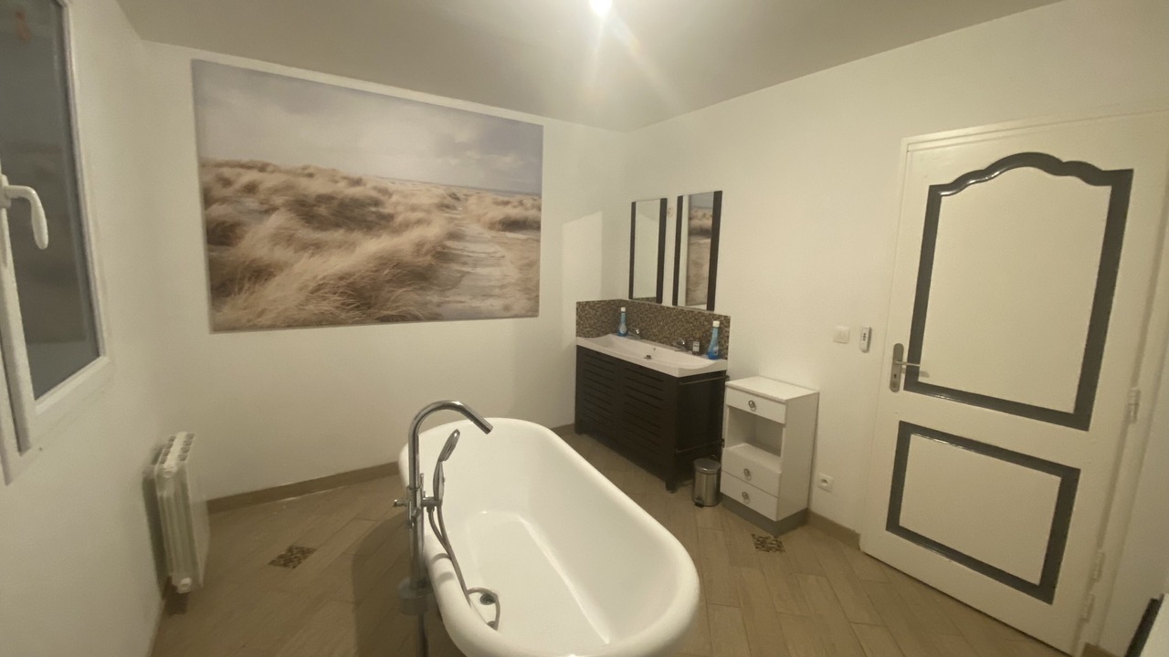 Photo of Bathroom in Saint-Christophe-sur-Conde