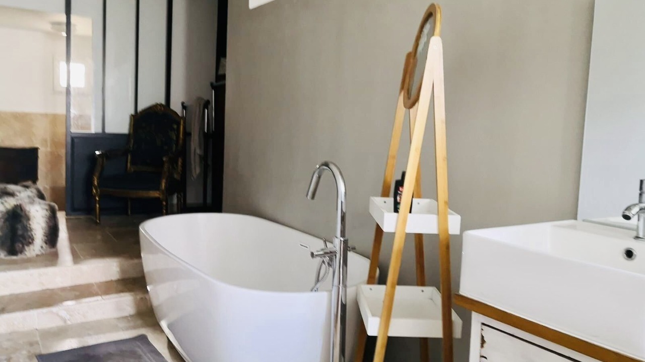 Photo of Bathroom in 16th Arrondissement