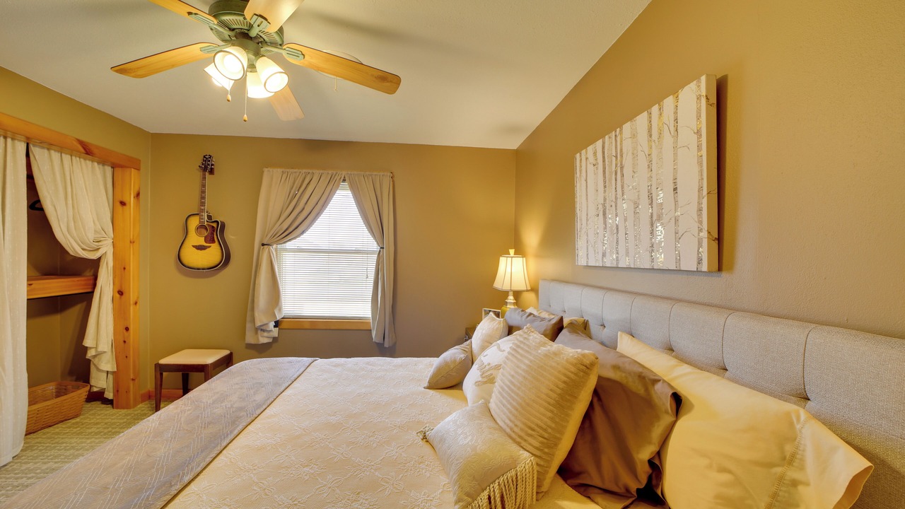 Photo of Bedroom in Sallisaw