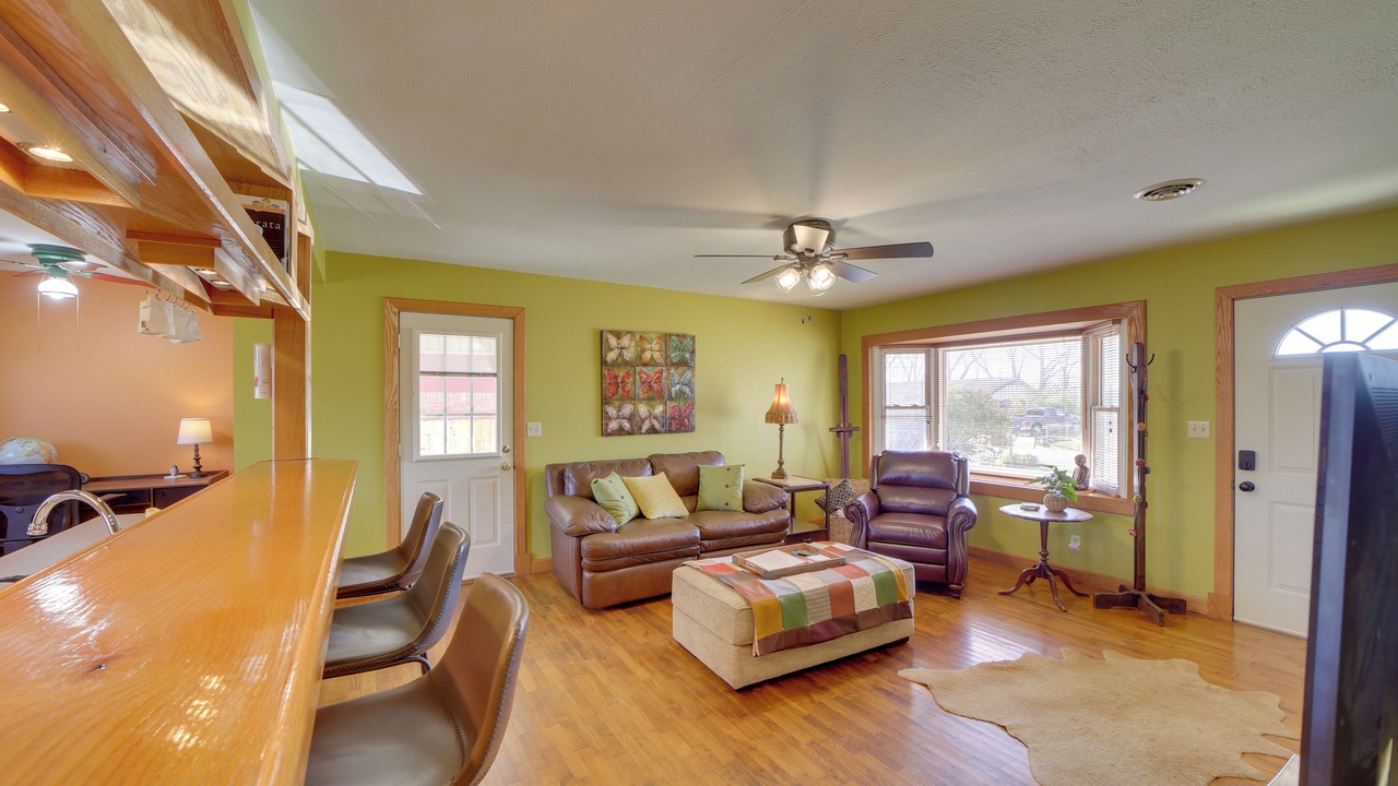 Photo of Livingroom in Sallisaw