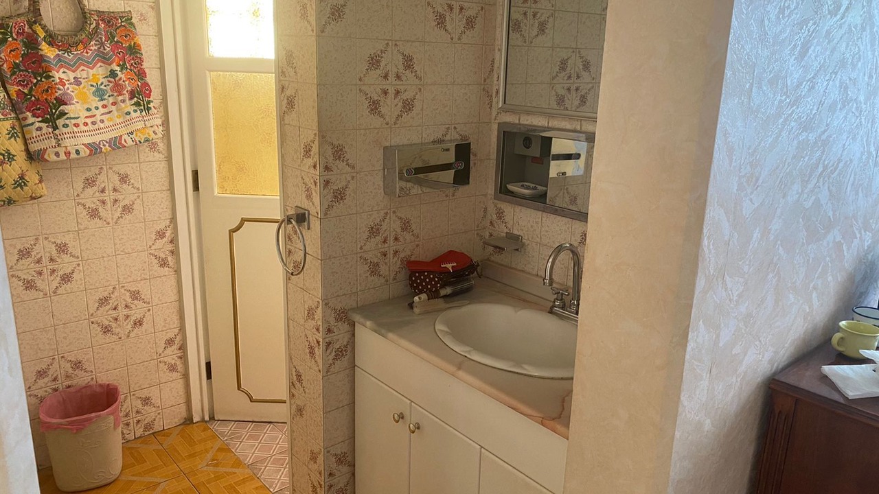 Photo of Bathroom in Jacarandas
