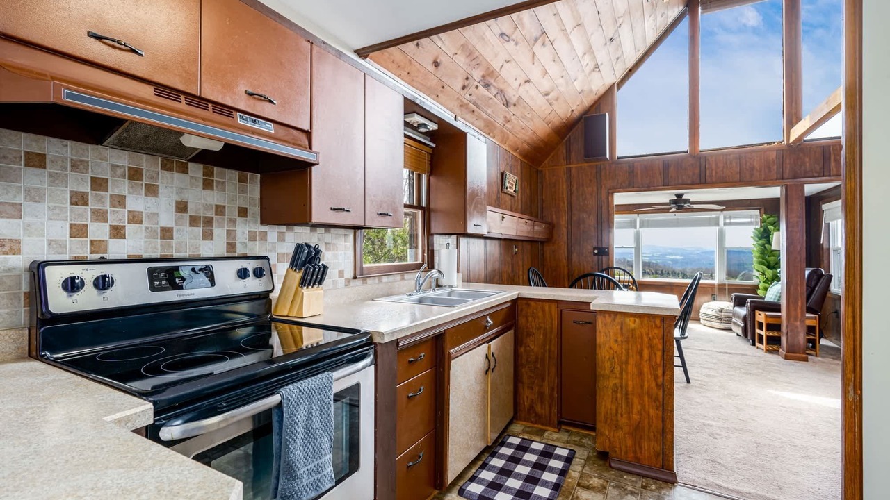Photo of Kitchen in Capon Bridge