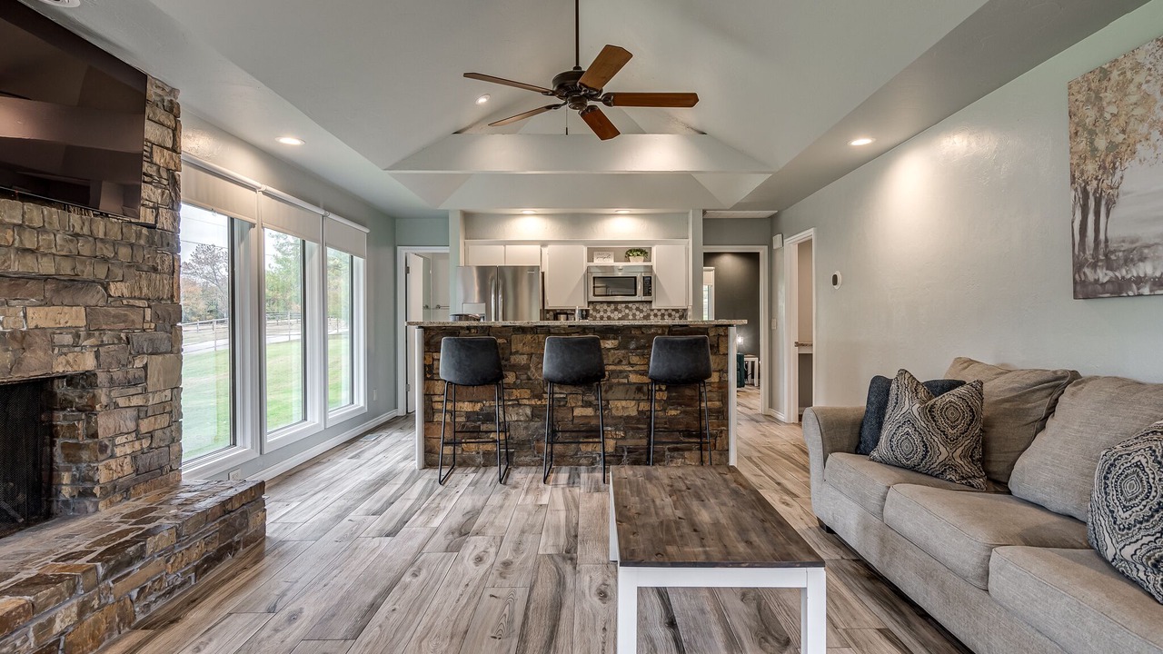 Photo of Livingroom in Edmond