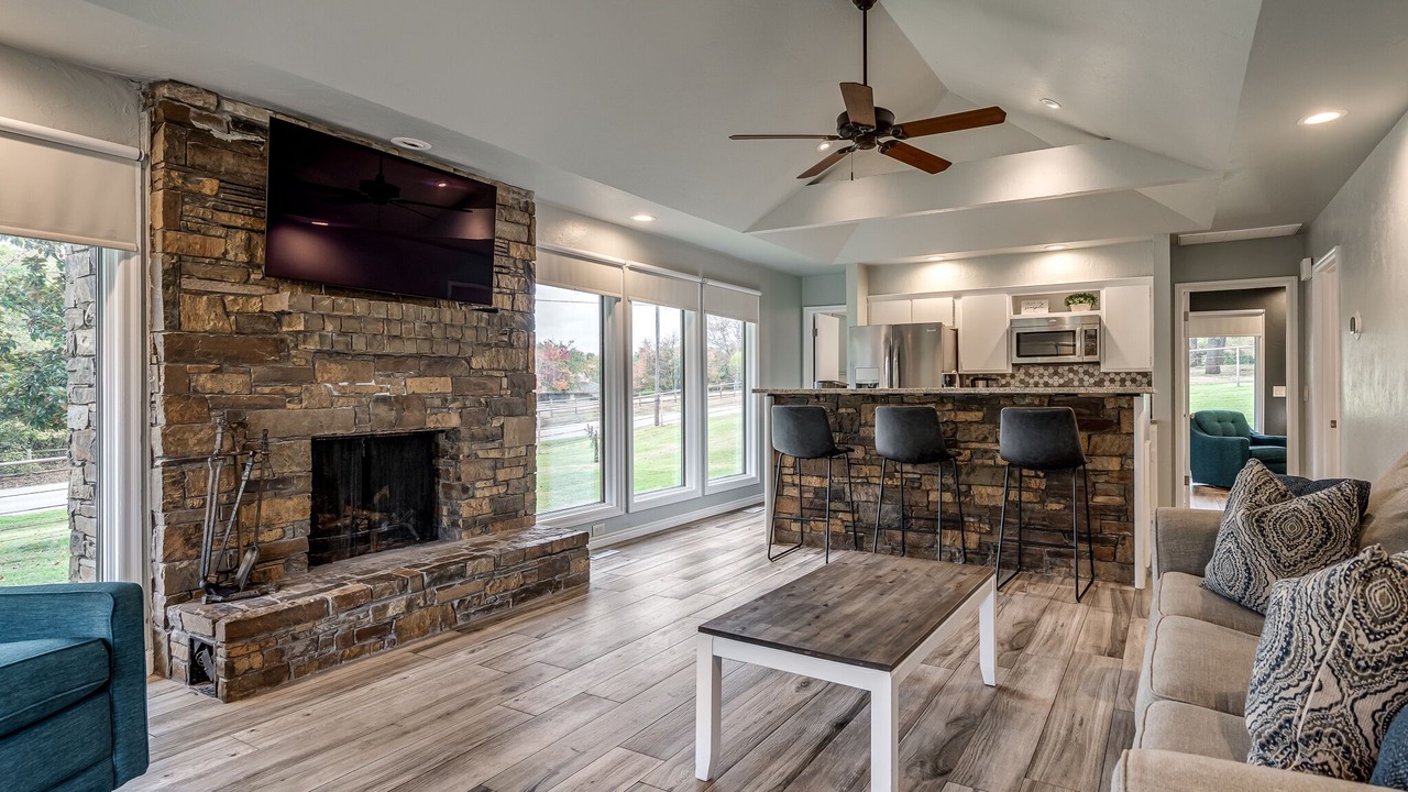 Photo of Livingroom in Edmond