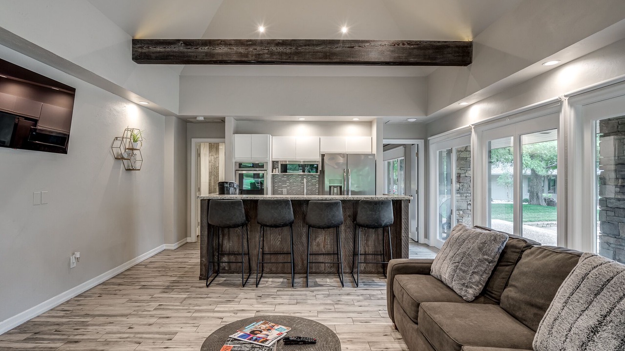 Photo of Livingroom in Edmond