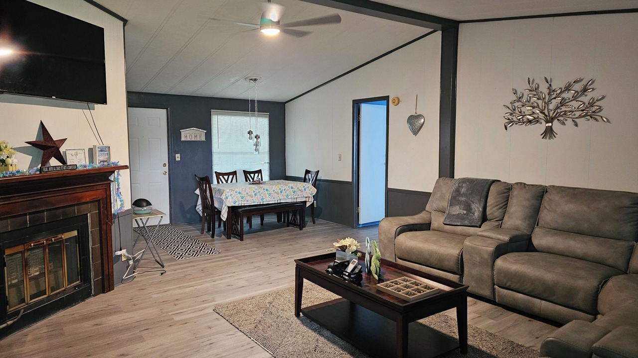 Photo of Livingroom in Trinity