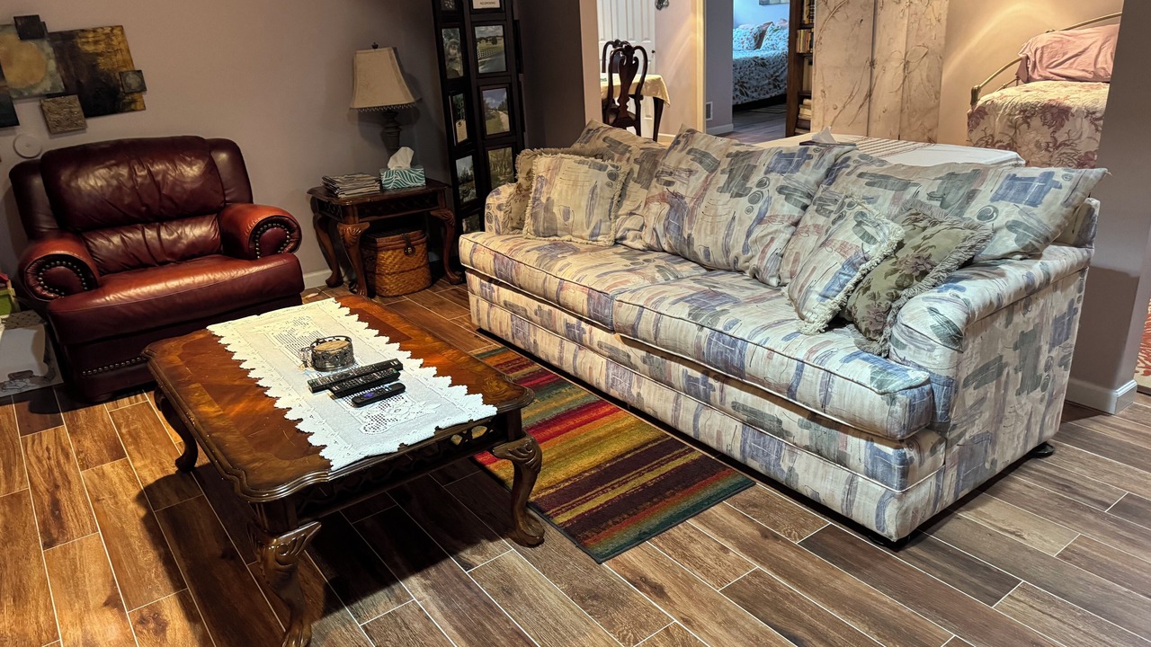 Photo of Livingroom in Fenton