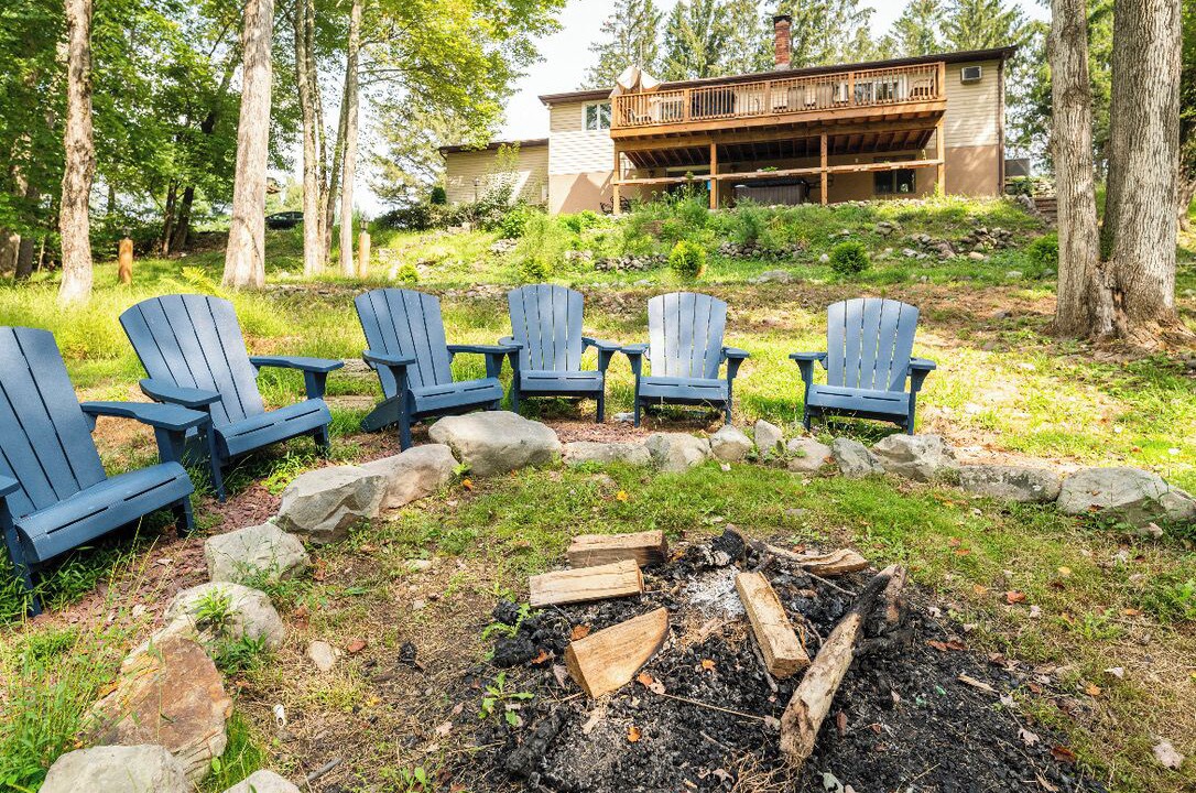 Photo of Outdoor in Reeders
