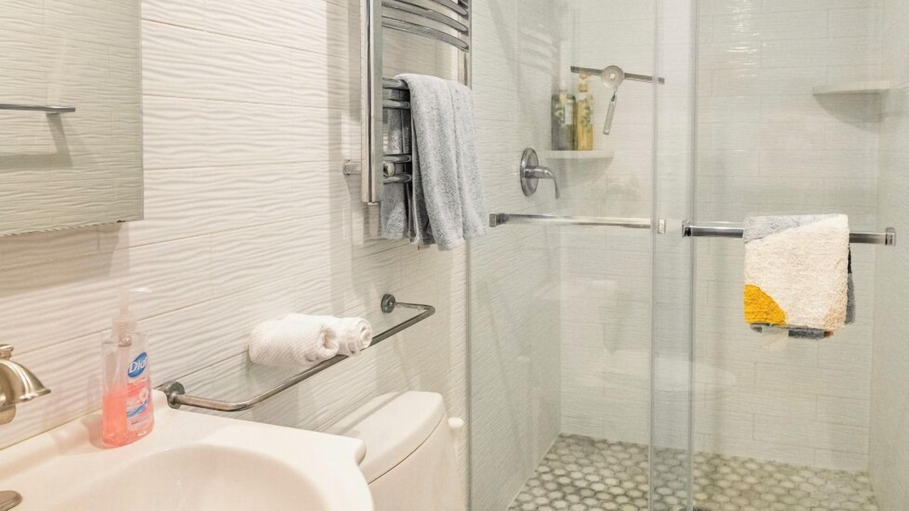 Photo of Bathroom in Reeders