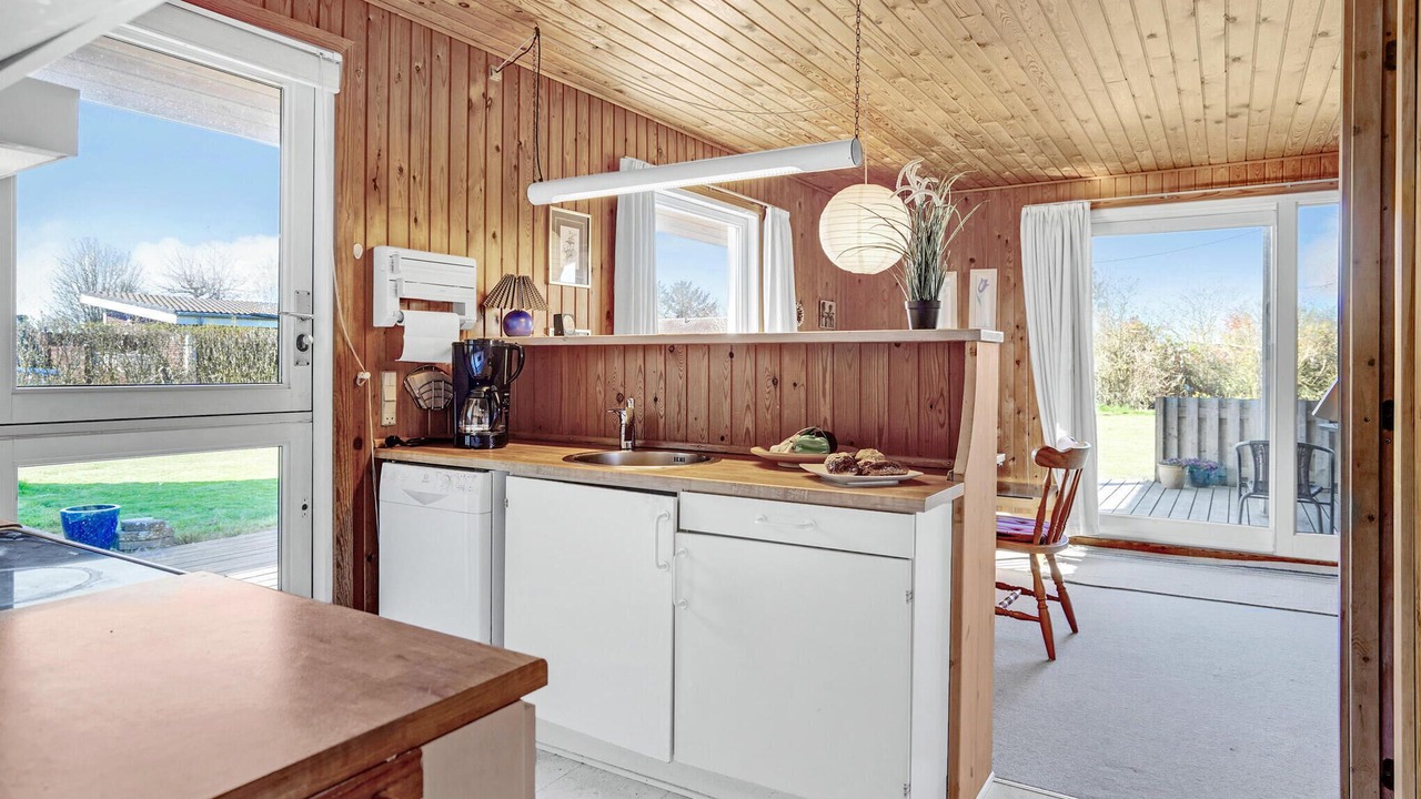 Photo of Others in Arø