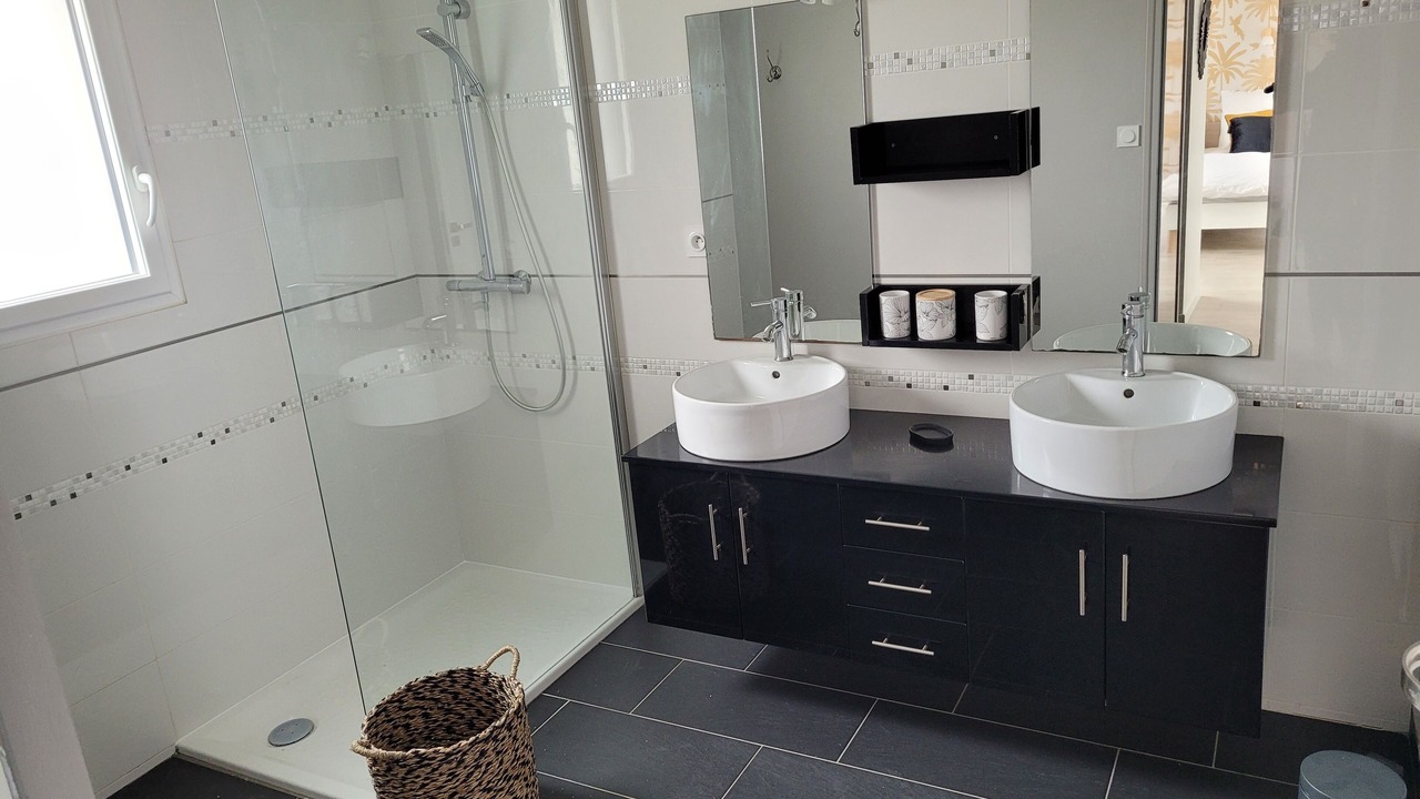 Photo of Bathroom in Montauban-de-Bretagne