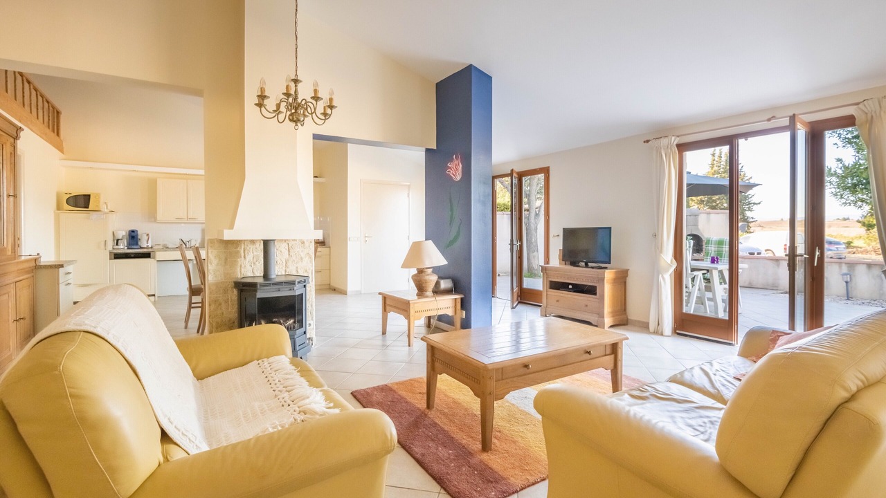 Photo of Livingroom in Ouveillan