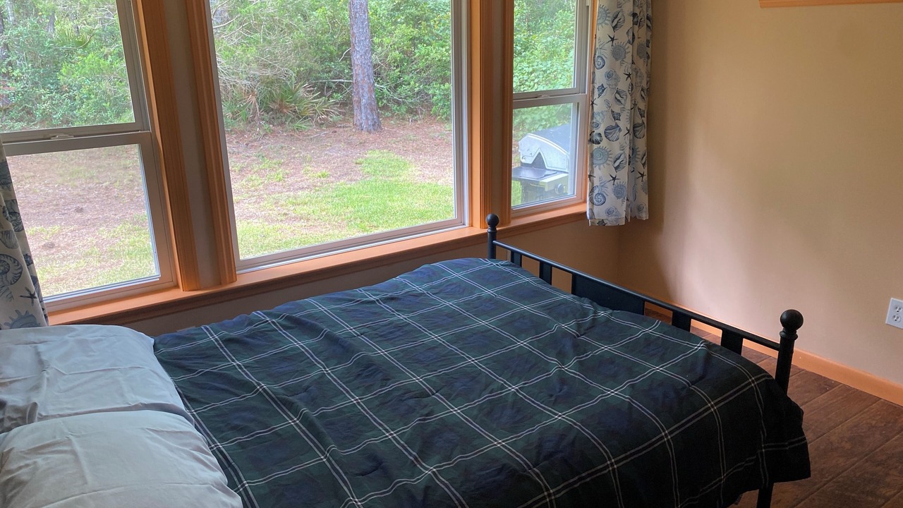 Photo of Bedroom in Carrabelle