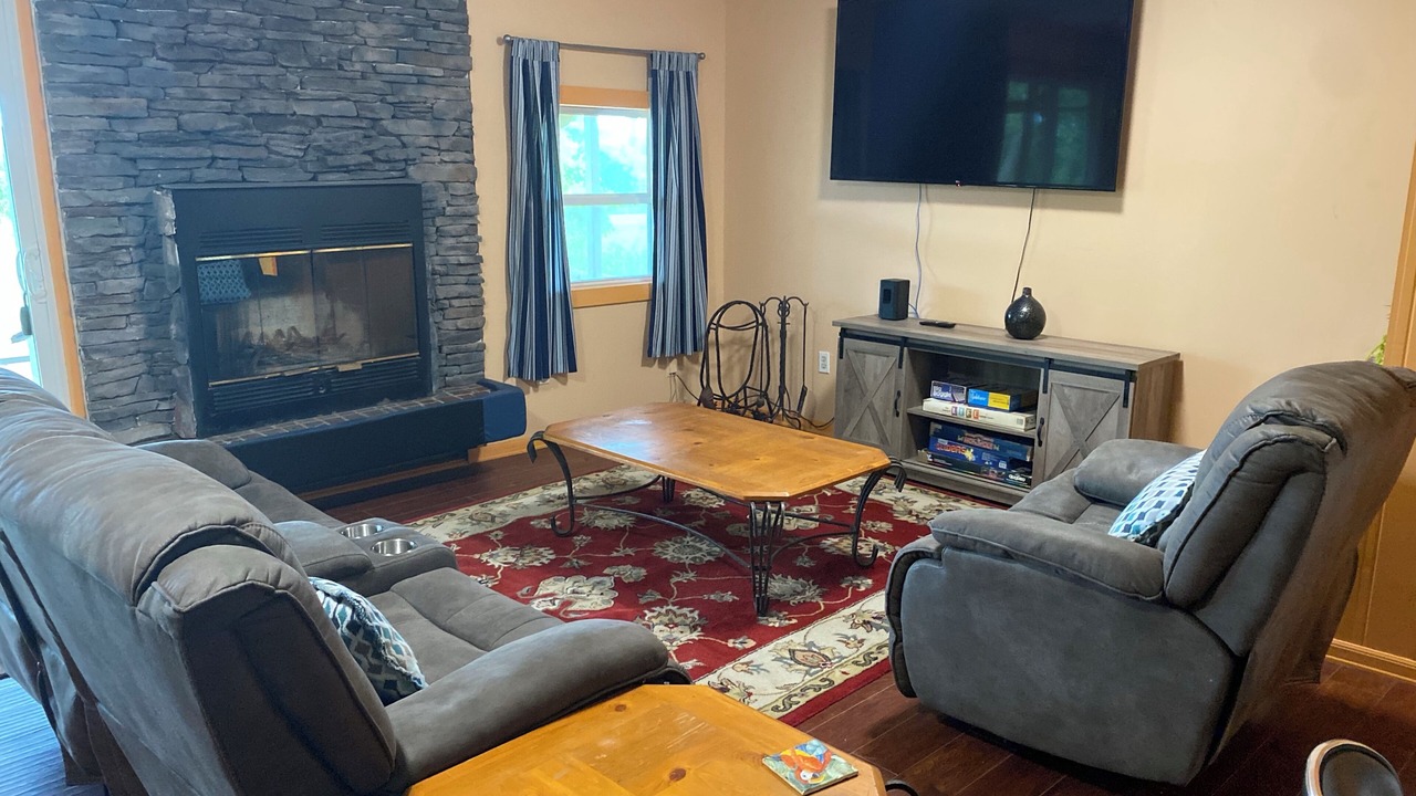 Photo of Livingroom in Carrabelle