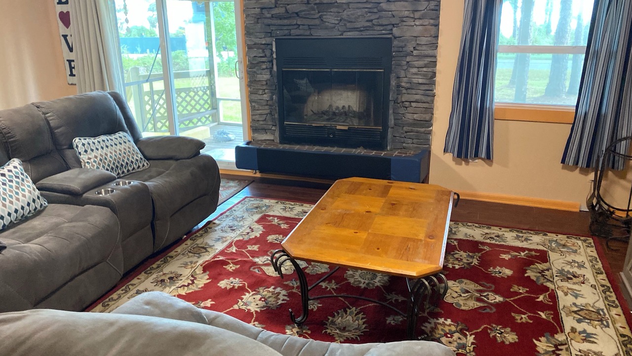 Photo of Livingroom in Carrabelle