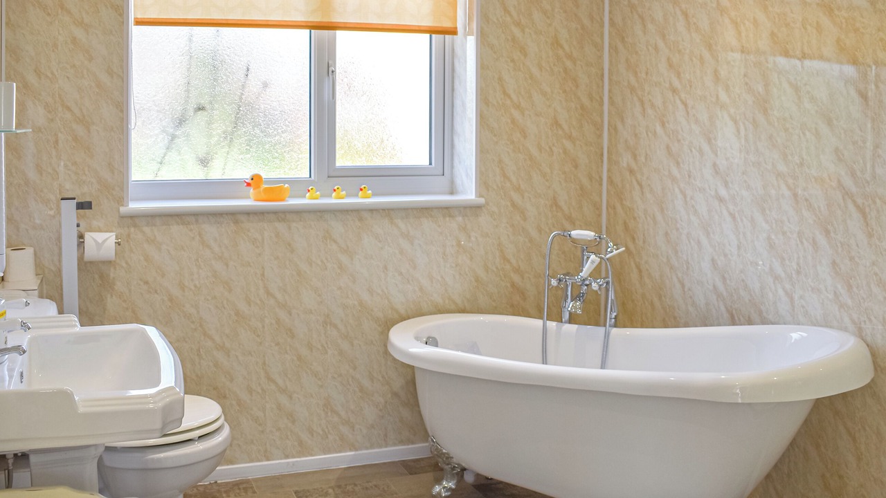 Photo of Bathroom in Kessingland