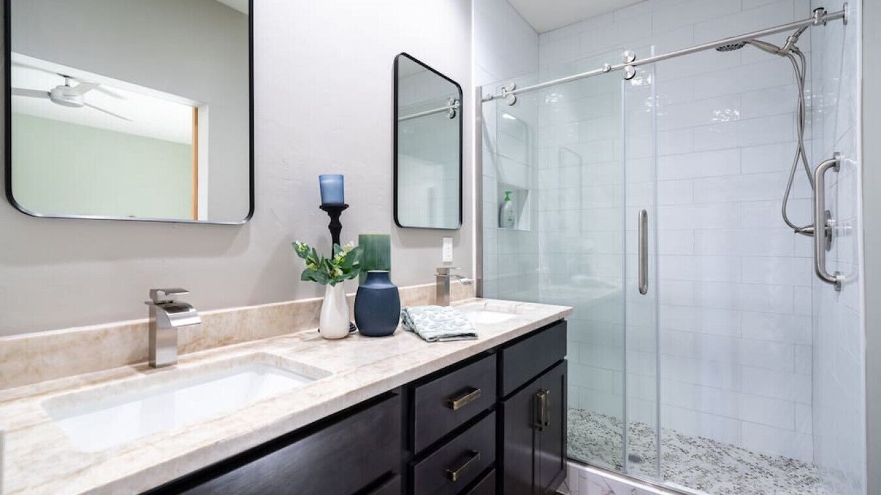 Photo of Bathroom in Garvin County