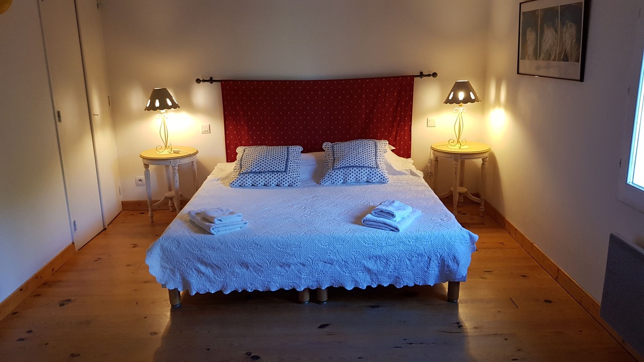 Photo of Bedroom in Reauville