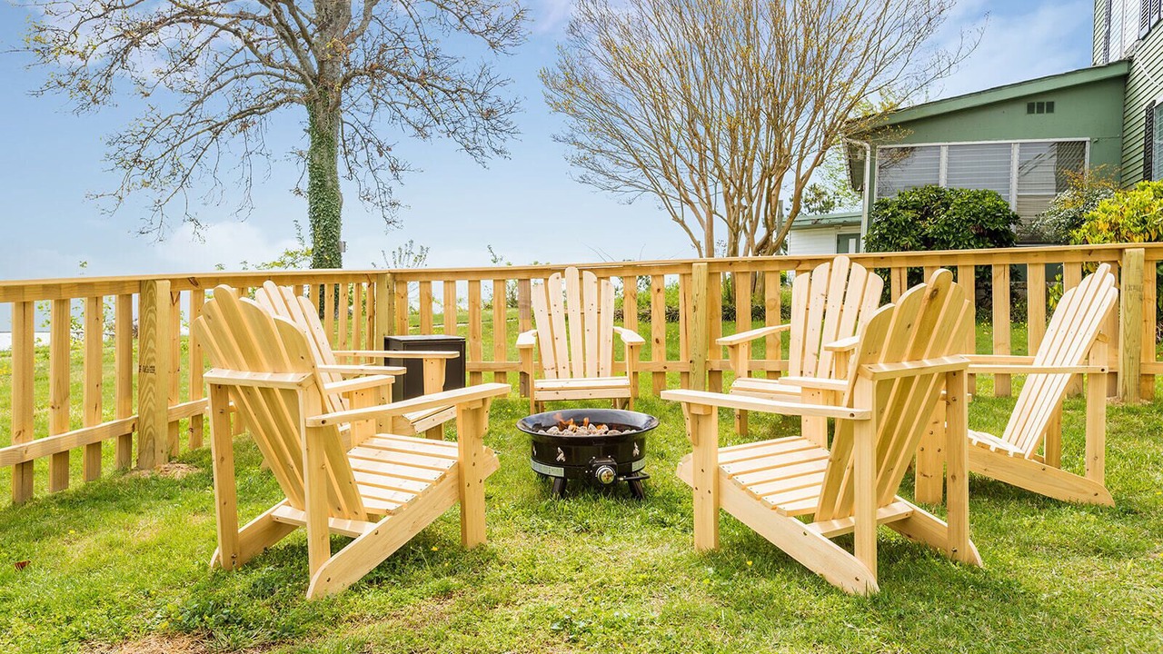 Photo of Outdoor in Surry