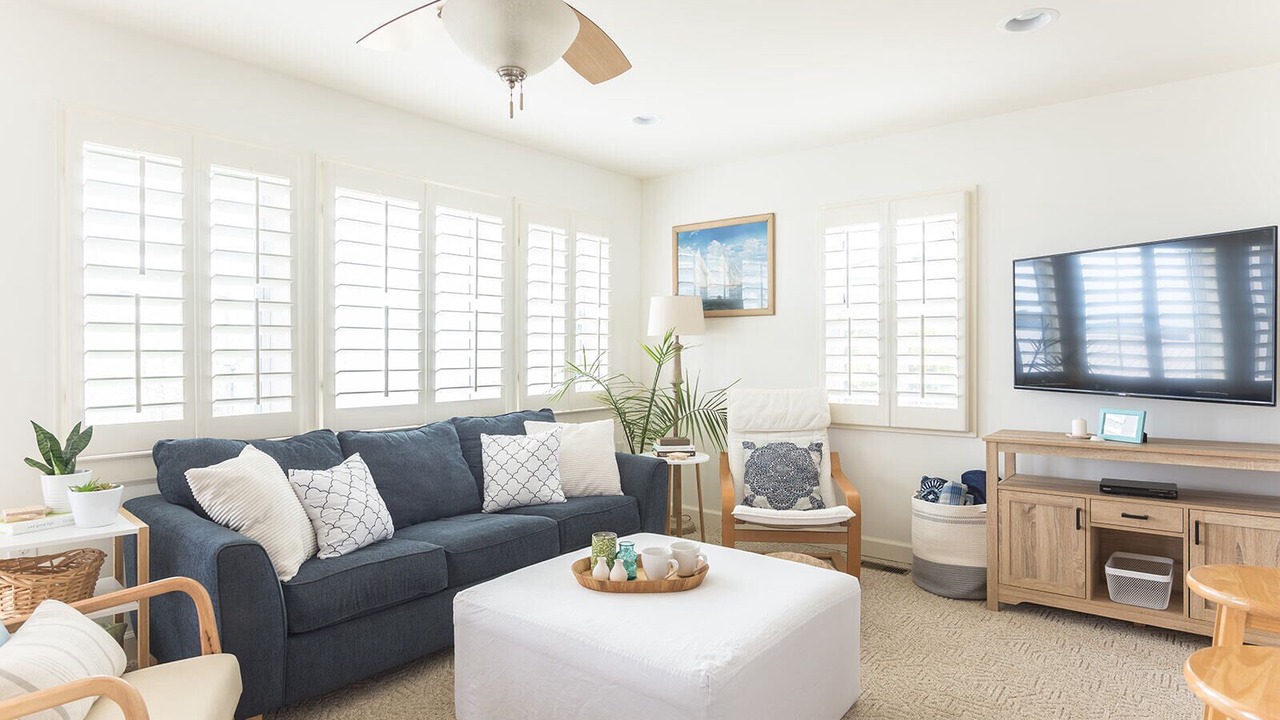 Photo of Livingroom in Surry