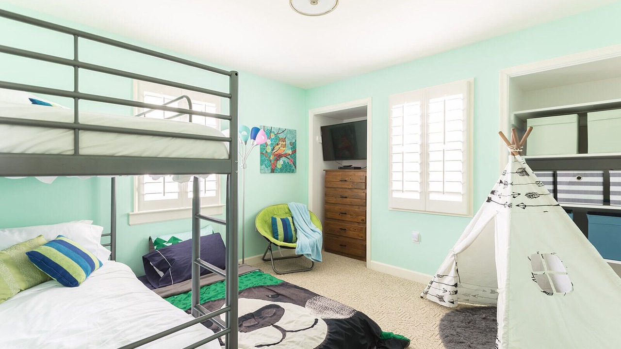 Photo of Bedroom in Surry