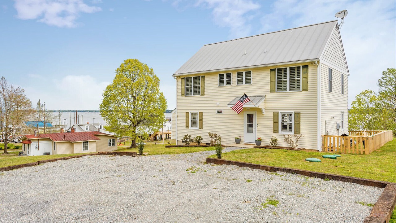 Photo of Outdoor in Surry