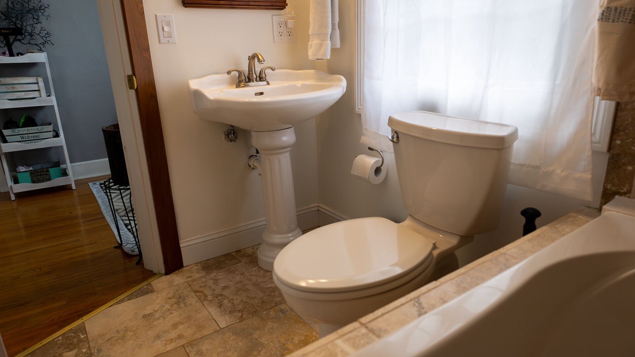 Photo of Bathroom in Cabool