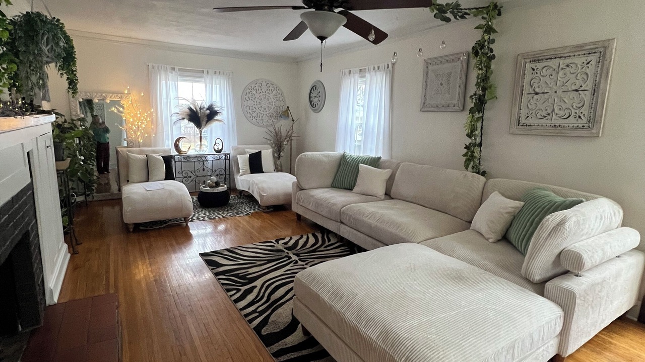 Photo of Livingroom in Cabool