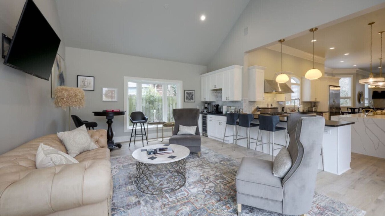 Photo of Livingroom in Edgehill