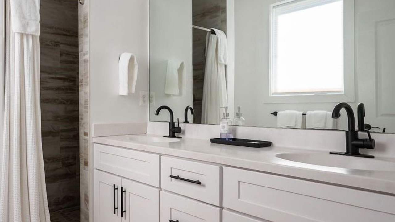 Photo of Bathroom in Batesville