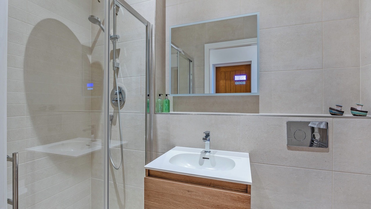 Photo of Bedroom in West Cliff