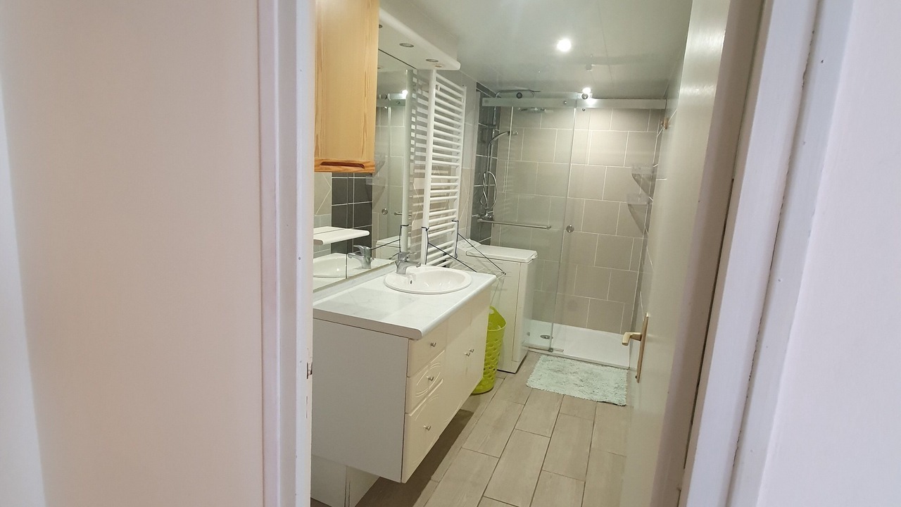 Photo of Bathroom in Brem Sur Mer