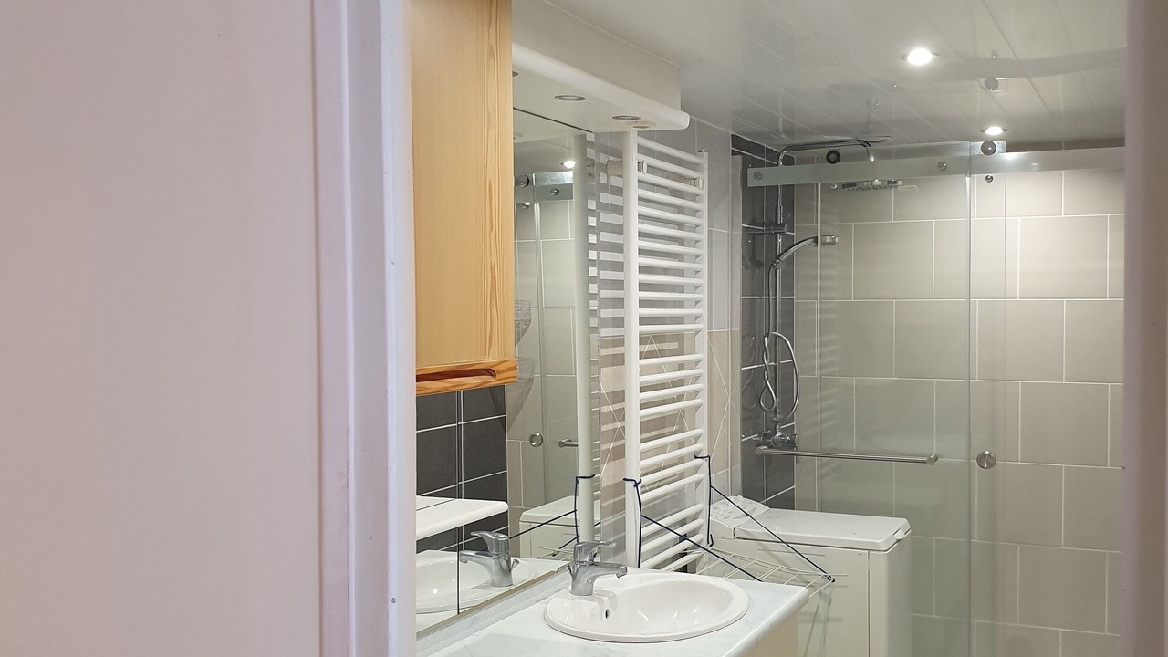 Photo of Bathroom in Brem Sur Mer