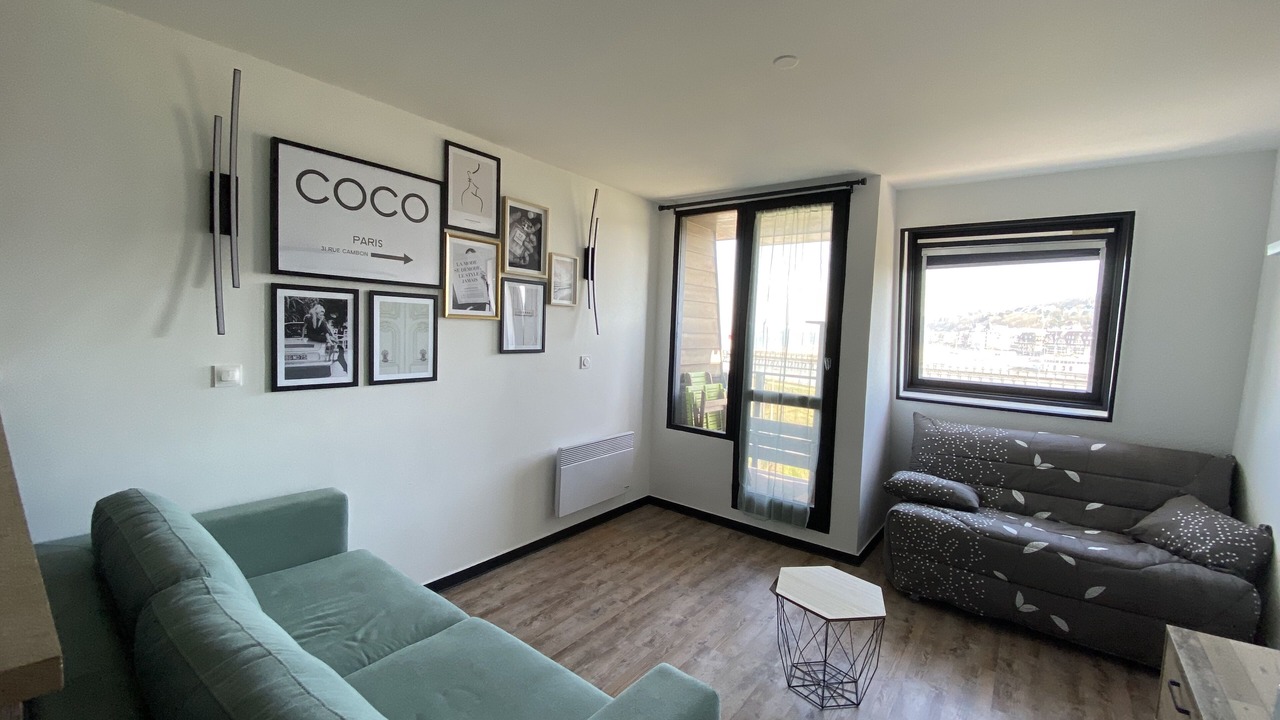 Photo of Livingroom in Deauville