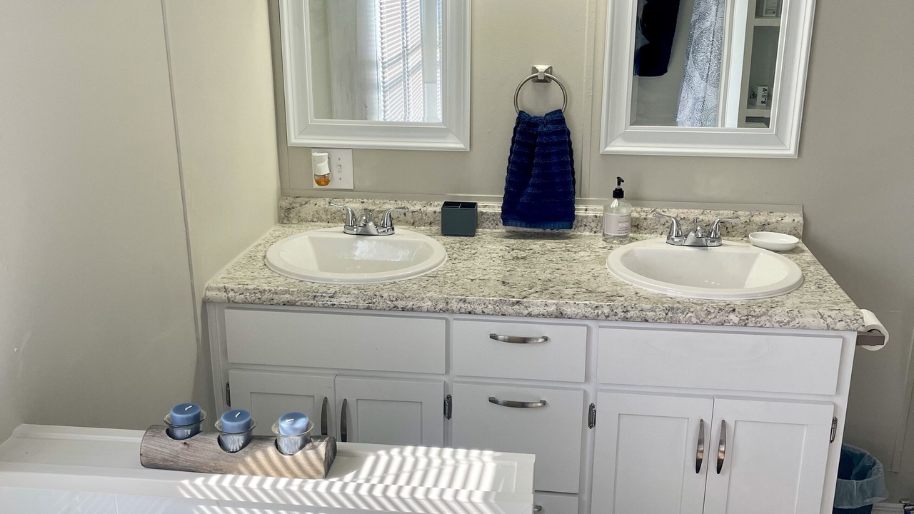 Photo of Bathroom in Mead