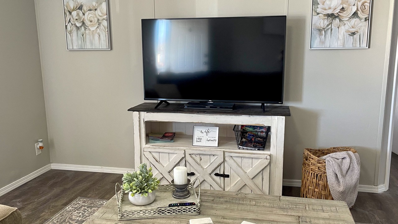 Photo of Livingroom in Mead