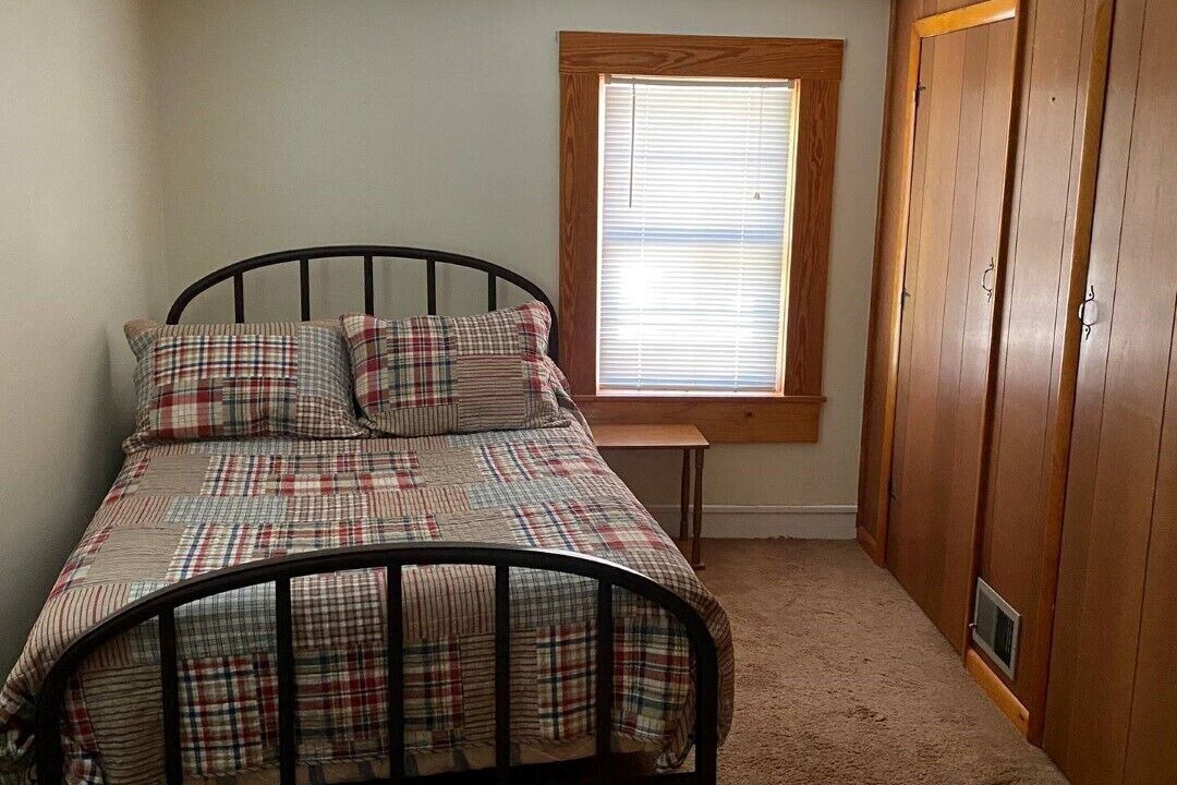 Photo of Bedroom in Edinburg