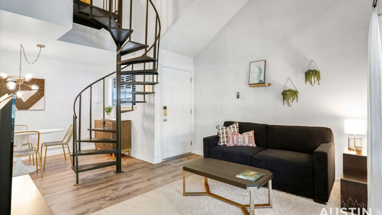 Photo of Bedroom in East Riverside - Oltorf