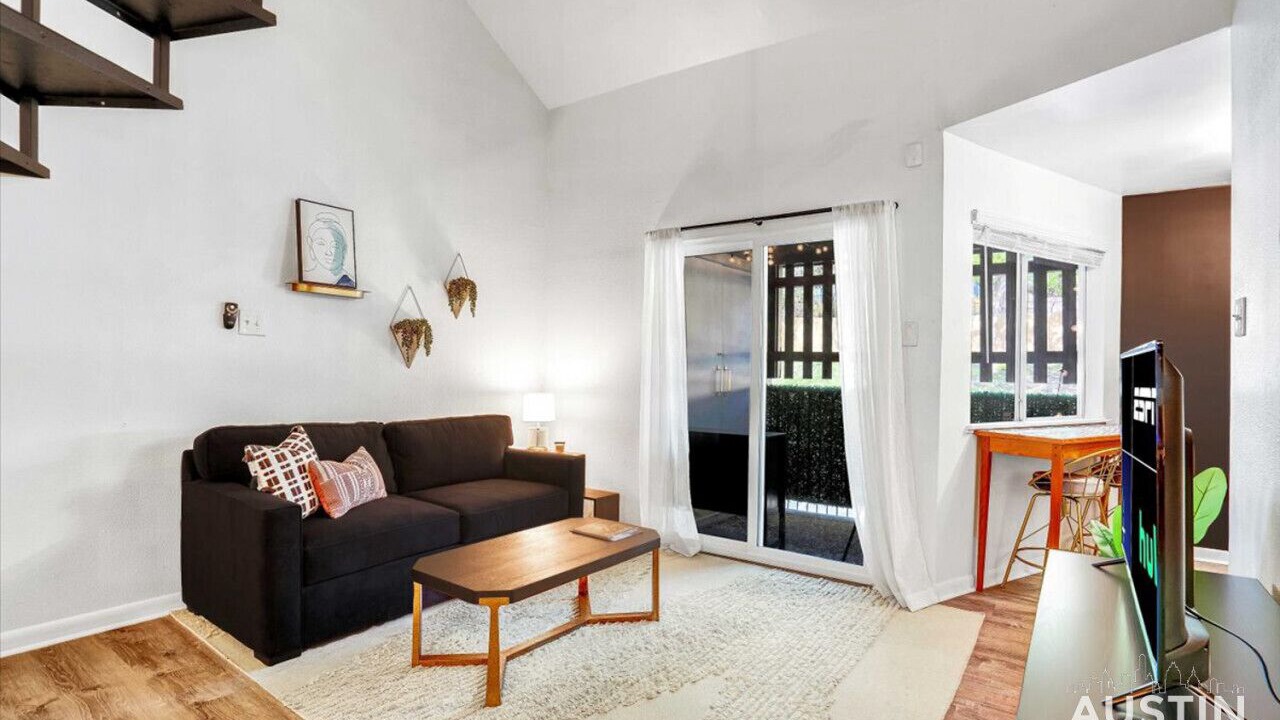 Photo of Bedroom in East Riverside - Oltorf